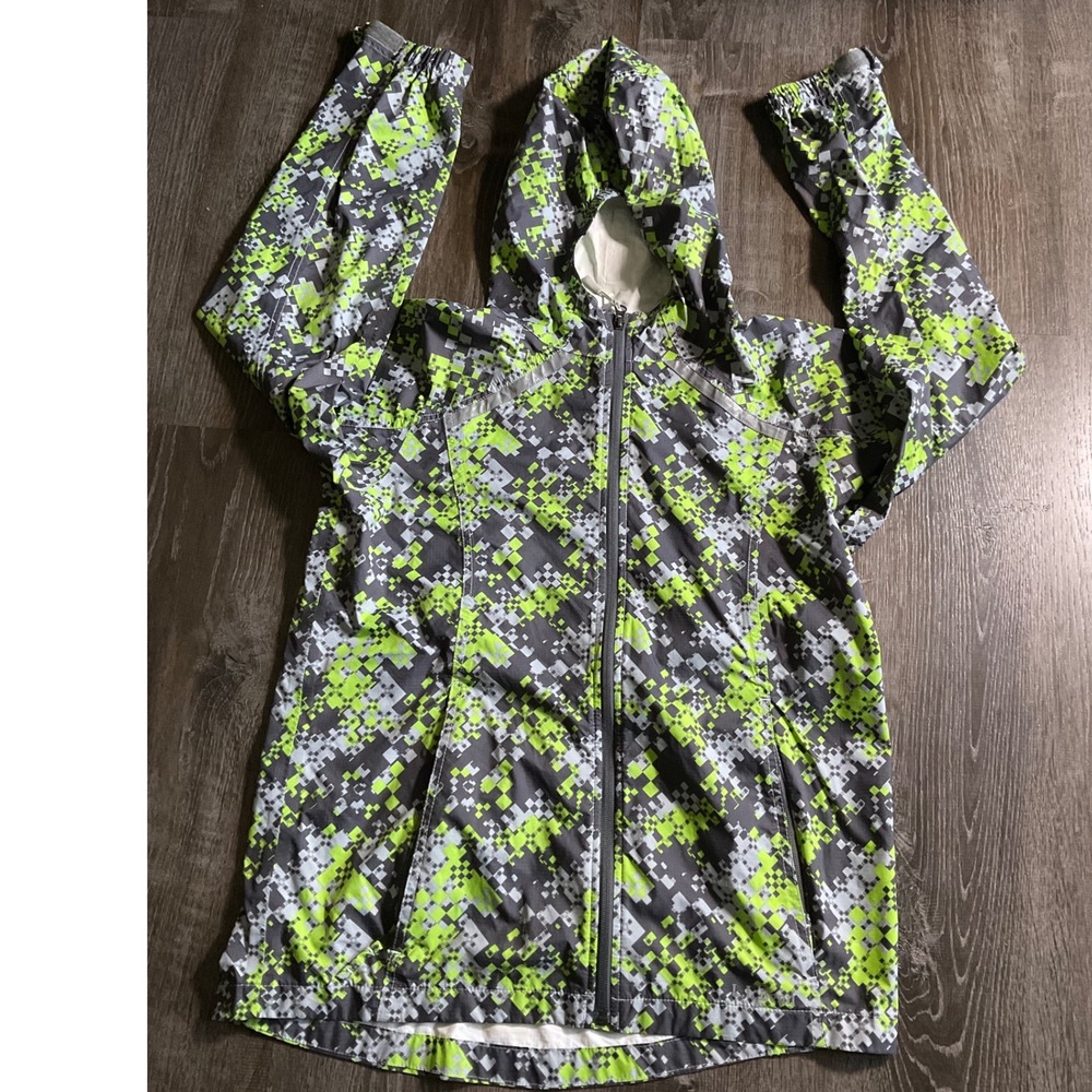 LL Bean Girls' XL18‎ Active Lite Windbreaker Jacket Neon Green Gray Geometric